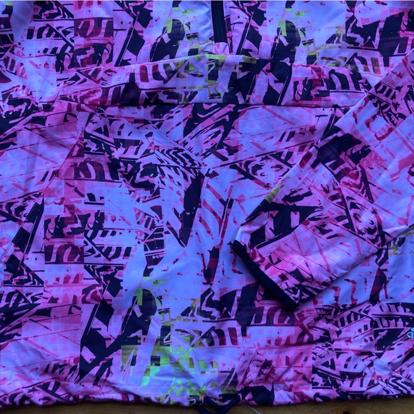 Adidas lightweight jacket! S - Picture 2 of 7